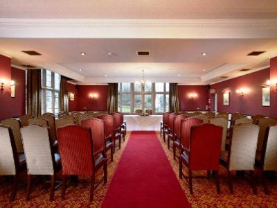 conference room - hotel macdonald elmers court and resort - southampton, united kingdom