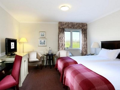 bedroom 2 - hotel macdonald botley park - southampton, united kingdom