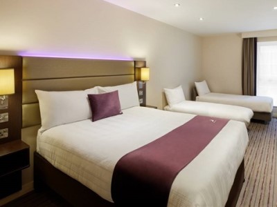 bedroom 3 - hotel premier inn southampton city centre - southampton, united kingdom