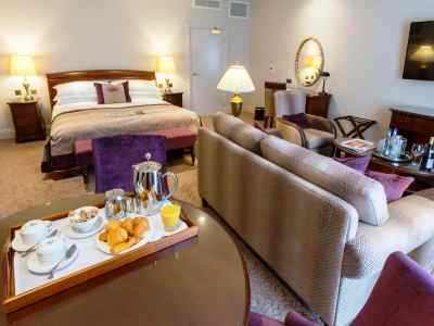 bedroom 3 - hotel swan's nest - stratford-upon-avon, united kingdom