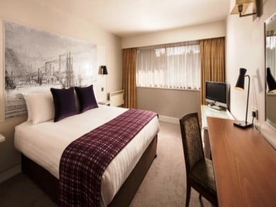 bedroom - hotel mercure swansea - swansea, united kingdom