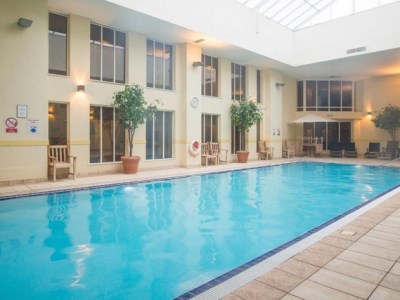 outdoor pool - hotel norton park - winchester, united kingdom