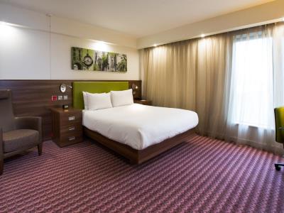bedroom 1 - hotel hampton by hilton york - york, united kingdom