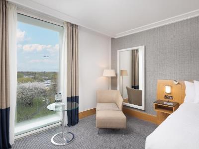 bedroom 3 - hotel hilton gatwick airport - gatwick airport, united kingdom
