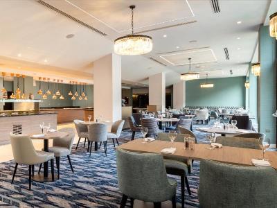 restaurant 1 - hotel hilton gatwick airport - gatwick airport, united kingdom