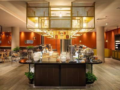 breakfast room - hotel hilton garden inn heathrow airport - heathrow airport, united kingdom