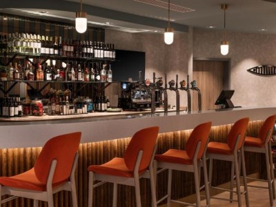 bar - hotel hampton by hilton torquay - torquay, united kingdom