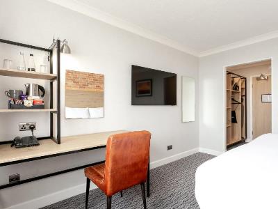 bedroom 4 - hotel cedar court hotel huddersfield - huddersfield, united kingdom