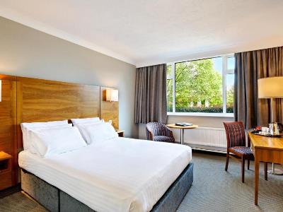 bedroom 2 - hotel cedar court hotel huddersfield - huddersfield, united kingdom