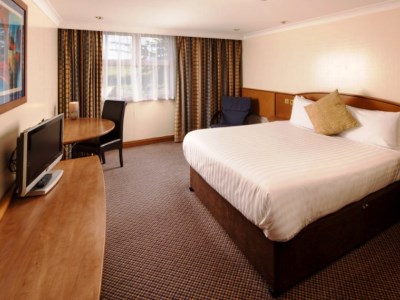 bedroom 1 - hotel mercure wetherby - wetherby, united kingdom