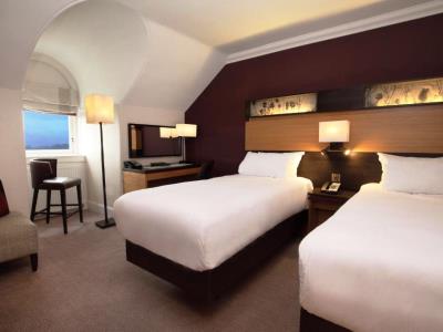 bedroom 2 - hotel doubletree by hilton dunblane hydro - dunblane, united kingdom