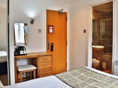 bedroom - hotel loch long - arrochar, united kingdom