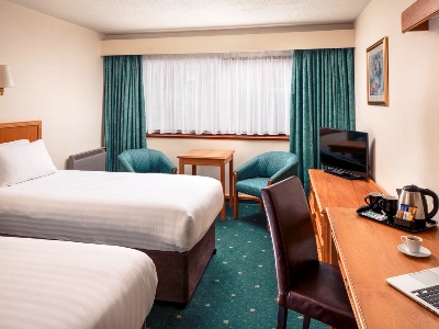 bedroom - hotel mercure livingston - livingston, united kingdom
