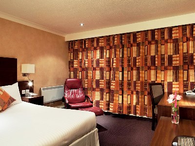 bedroom 1 - hotel mercure livingston - livingston, united kingdom