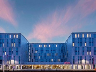 exterior view 1 - hotel hampton by hilton stansted airport - stansted, united kingdom