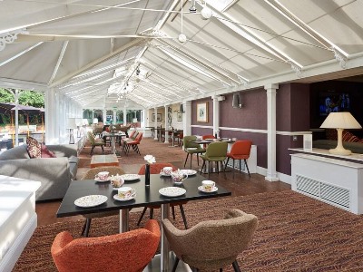 restaurant - hotel doubletree by hilton st. anne's manor - wokingham, united kingdom