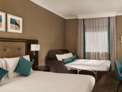 bedroom 1 - hotel doubletree by hilton - woking, united kingdom