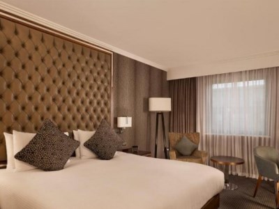bedroom 2 - hotel doubletree by hilton - woking, united kingdom