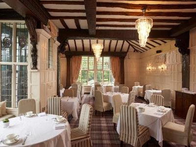 restaurant - hotel the manor elstree - elstree, united kingdom