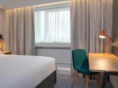 bedroom 7 - hotel holiday inn bolton centre - bolton, united kingdom