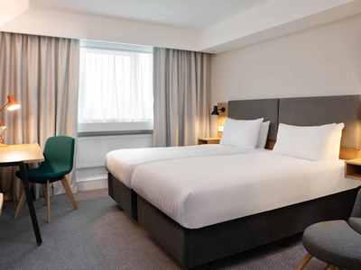 bedroom 8 - hotel holiday inn bolton centre - bolton, united kingdom