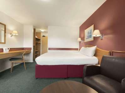bedroom 3 - hotel days inn by wyndham abington m74 - abington, united kingdom