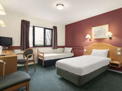 bedroom 4 - hotel days inn by wyndham abington m74 - abington, united kingdom