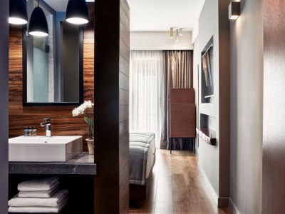 bedroom 7 - hotel achilleas - athens, greece