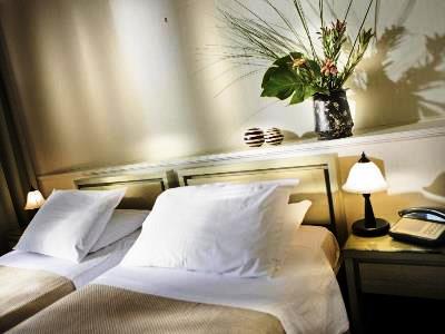 bedroom 4 - hotel adrian - athens, greece