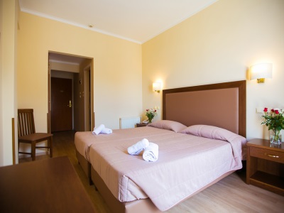 bedroom 10 - hotel marina - athens, greece