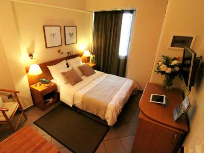 bedroom - hotel achillion - athens, greece