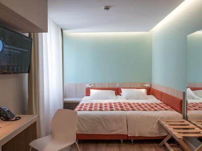 bedroom 6 - hotel kubic athens - athens, greece