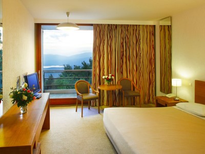 bedroom 2 - hotel amalia delphi - delphi, greece