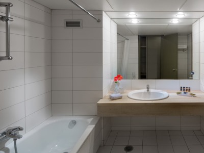 bathroom - hotel amalia delphi - delphi, greece