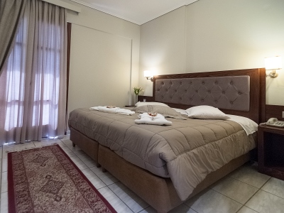 bedroom - hotel fedriades - delphi, greece