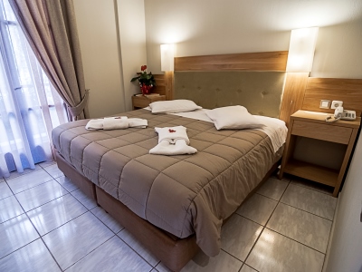 bedroom 1 - hotel fedriades - delphi, greece