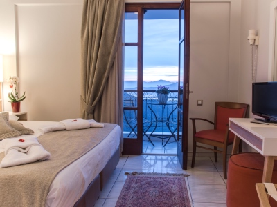 bedroom 2 - hotel fedriades - delphi, greece