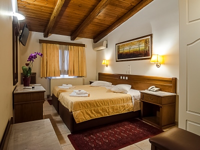 bedroom 9 - hotel parnassos - delphi, greece