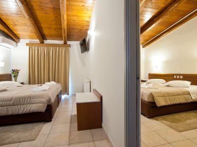 bedroom 13 - hotel parnassos - delphi, greece