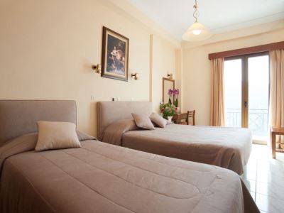 bedroom 1 - hotel hermes - delphi, greece