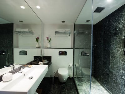 bathroom - hotel aquila atlantis - heraklion, greece