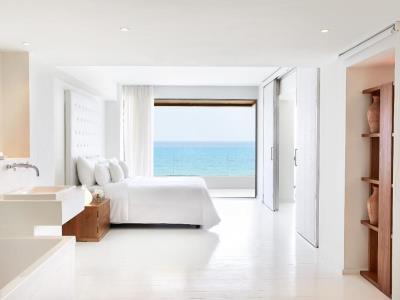bedroom - hotel amirandes grecotel boutique resort - heraklion, greece