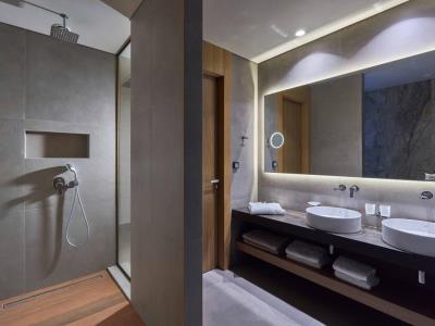 bathroom - hotel castello infinity suites - adults only - heraklion, greece