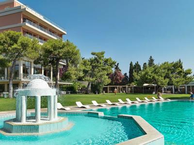 outdoor pool - hotel kalamaki beach - corinth, greece