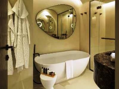 bathroom - hotel isla brown corinthia - corinth, greece