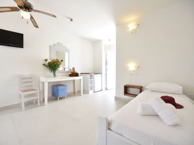 bedroom 3 - hotel artemida's village - mykonos, greece