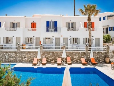 outdoor pool - hotel summer shades hotel - paros, greece