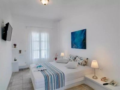 bedroom - hotel aloni - paros, greece