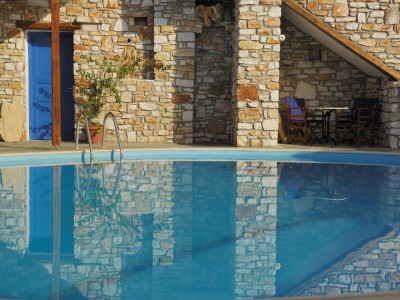 outdoor pool - hotel aloni - paros, greece