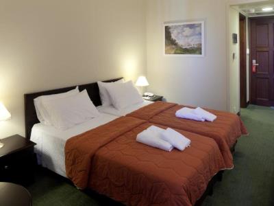bedroom 4 - hotel amalia margarona royal - preveza, greece